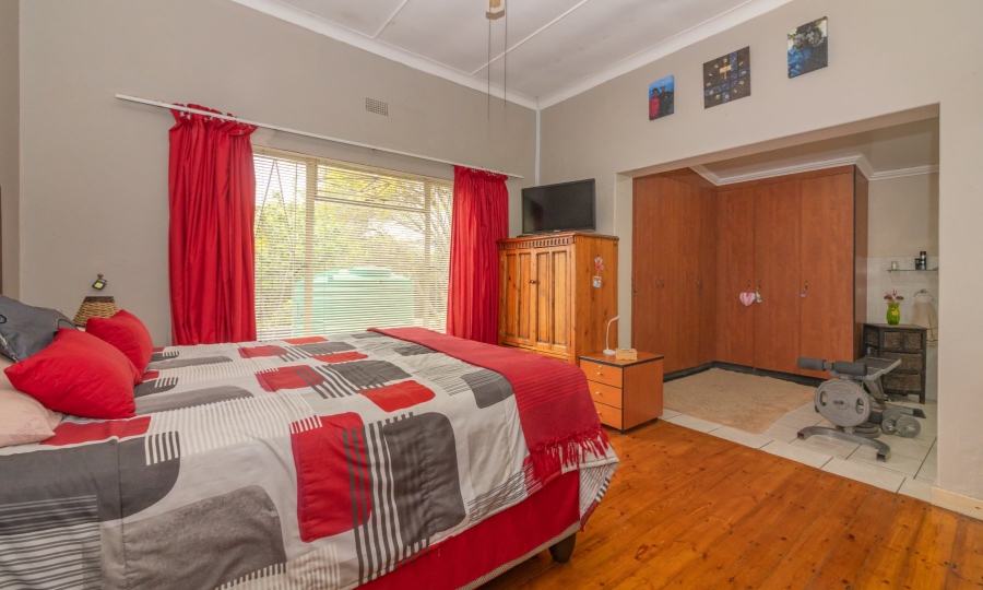 4 Bedroom Property for Sale in Kroonheuwel Free State